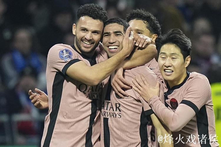 法甲-阿什拉夫双响 巴黎3-2里昂获各赛事八连胜