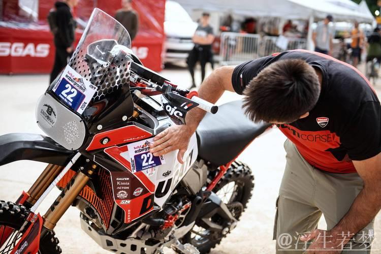 摩托车极限挑战:勇闯欧洲矿山耐力赛 摩托车极限挑战:勇闯欧洲矿山耐力赛