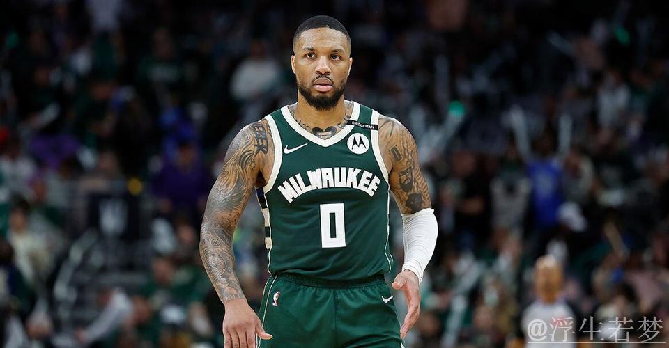 雄鹿队宣布：利拉德顺利完成左跟腱修复手术